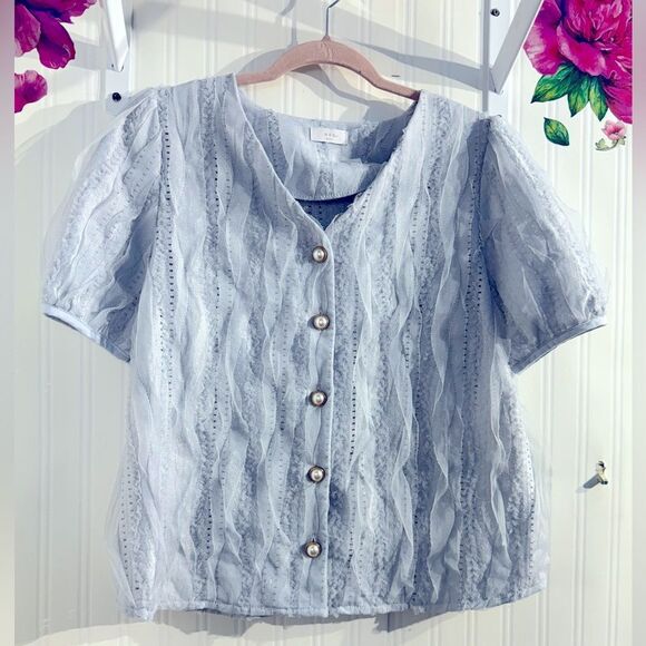 Mer Seoul Makeover Essentials Blue Short Sleeve Button Down Blouse Sz S - Picture 1 of 4